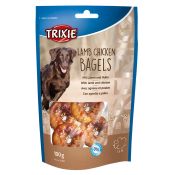 Trixie Lamm-Hühnchen Bagels Tierleckerlis Verpackung mit einem schwarzen Hund, mit Text in mehreren Sprachen und einem Foto der Bagels.