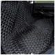 Schwarze, gesteppte Autositzabdeckung für Haustiere, die im Auto platziert ist, um die Rückbank vor Tierhaaren und Schmutz zu schützen.