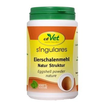 Behälter mit cdVet Eierschalenpulver, beschriftet mit 'Eierschalenmehl Natur Struktur', mit einem grünen Deckel und dem Text '100% NATUR'.