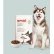 Eine Tüte "omni" vom Tierarzt formuliertes pflanzliches Futter für erwachsene Hunde, mit einem Cartoon-Hund auf der Vorderseite, neben einer Schüssel mit Trockenfutter.