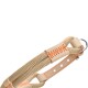 Beige Hundegeschirr mit orangefarbenen Nähten und einem Metall-D-Ring, entworfen für Komfort und Haltbarkeit.