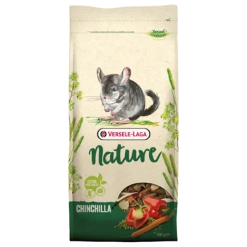 Beutel mit Versele-Laga Nature Chinchilla-Futter, mit einer Illustration eines Chinchillas und einer Mischung aus bunten Zutaten.