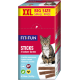 Emballage de bâtonnets de nourriture pour chats mettant en vedette un chat tigré, étiqueté "FIT+FUN STICKS 4 leckere Sorten," avec des icônes pour le poisson, le bœuf, le lapin et le poulet.