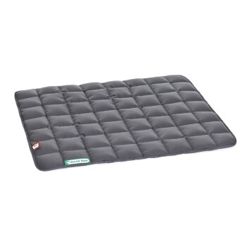 Grau gepolsterte Tiermatte mit einem gesteppten Design, mit einem grünen "Doctor Bark"-Etikett.