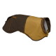 Ein brauner und gelber Hundemantel von Ruffwear, mit einem schlanken Design und orangefarbenen Akzenten sowie einer Seitentasche.