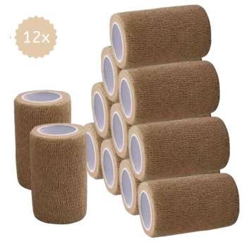Ein Stapel von 12 Rollen braunem selbstklebendem Verband, mit einer strukturierten Oberfläche und einem weißen Innenkern, ideal für die Pflege von Haustieren.