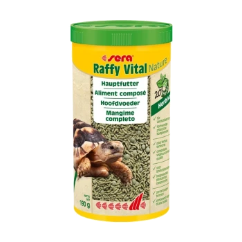Behälter mit Sera Raffy Vital Nature Schildkrötenfutter, mit einer Schildkröte auf der Vorderseite, mit Text in mehreren Sprachen und einem grünen Deckel.