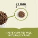 Miska z karmą dla zwierząt z zbliżeniem na kawałek karmy o średnicy 14 mm, towarzyszy tekst "TASTE YOUR PET WILL NATURALLY CRAVE."