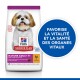 Sac de nourriture pour chiens Hill's Science Plan pour adultes matures, présentant un Shih Tzu heureux. Le texte met en avant le soutien à la vitalité et à la santé des organes.
