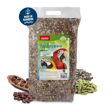 Tüte Panto Vogelfutter für große Papageien mit Bildern eines roten Aras und eines Nymphensittichs, Samen und „Made in Hamburg“-Abzeichen.