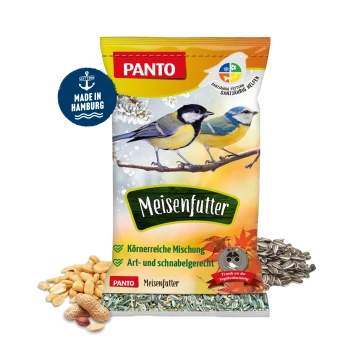 Ein Beutel PANTO Meisenfutter mit zwei bunten Vögeln auf einem Ast und dem Text "Körnerreiche Mischung" und "Art- und schnabelgerecht."