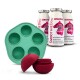 Drei Flaschen SmoothieDog Sensitivo hypoallergener Hundesnack mit grünem Silikonform-Tablett und rotem Leckerli-Spenderball.