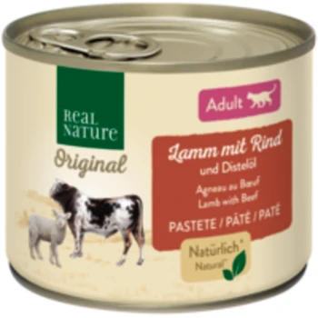 Dosenfutter für Haustiere mit der Aufschrift "Real Nature Original", das "Lamm mit Rind" für Erwachsene zeigt, mit Bildern eines Lamms und einer Kuh.