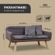 Ein entspannter grauer Hund liegt auf einem modernen grauen Sofa in einem hellen, minimalistischen Wohnzimmer mit großen Fenstern und stilvollen Möbeln.