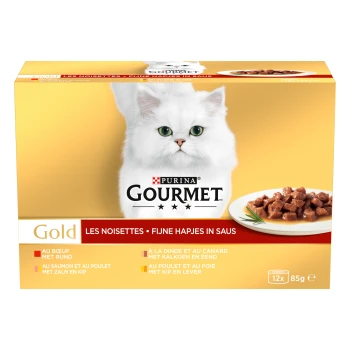 Boîte Purina Gourmet Gold pour chat avec chat blanc à poil long, assiette de nourriture humide et étiquette «GOURMET Gold»