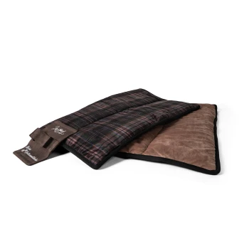 Meine Restaurantdecke altrosa M Ein gemütliches Haustierbett mit einem Karodesign auf einer Seite und einem weichen braunen Stoff auf der anderen, mit einem Riemen zur Sicherung.