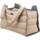 Beige Haustiertragetasche mit plüschigem grauen Innenfutter und stabilen Griffen, entworfen für Komfort und Bequemlichkeit.