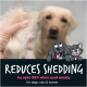 Hand hält Büschel Haustierfell über dem Text "Reduziert das Haaren um bis zu 95% bei wöchentlicher Anwendung für Hunde, Katzen & Pferde" mit Cartoon-Hund und -Katze.