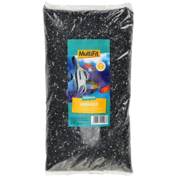 Klare Plastiktüte mit schwarzem und grauem Aquarienkies, beschriftet 'MultiFit Aquarium FarbKies' mit Fischbildern und 'Neutral pH'-Text.