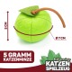 Grünes Filzspielzeug für Katzen in Form eines Apfels, 5 cm hoch und 7 cm im Durchmesser, mit dem Text "5 Gramm Katzenminze."