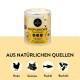 Crispy Chicken Katzenfutterdose mit einem gelben Design und Text auf Deutsch, der die Zutaten hervorhebt: Huhn, Gemüse, Fischöl und Hefe.