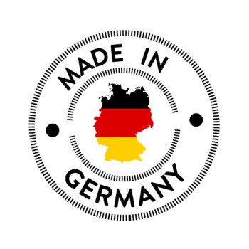 Schwarzer runder Stempel mit dem Text "MADE IN GERMANY" und einer Silhouette von Deutschland, gefärbt in den Nationalfarben: rot, schwarz und gelb.