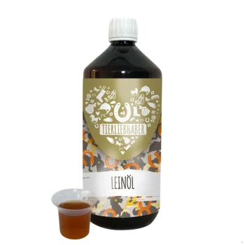 Eine Flasche Leinöl mit der Aufschrift "TIERLIEBHABER" mit einem dekorativen Design, das Tierikonen zeigt, neben einer kleinen Tasse des Öls.