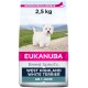 Sac de nourriture pour chiens Eukanuba pour Terriers West Highland White, 2,5 kg, présentant un terrier blanc sur un chemin herbeux, étiqueté "Breed Specific" et "AB 1 Jahr."