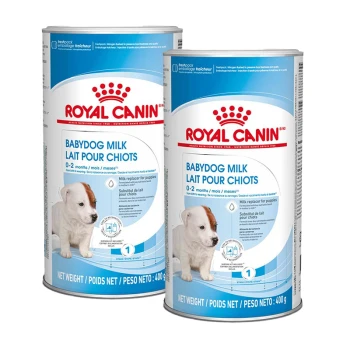 Zwei Dosen Royal Canin Babydog Milk, ein Milchersatz für Welpen im Alter von 0-2 Monaten, jeweils 400g schwer.
