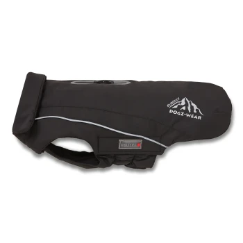 Schwarzer Outdoor-Hundemantel mit Berglogo 'DOGZ-WEAR', reflektierendem Besatz, Reißverschluss oben und 'Wolters' Etikett.