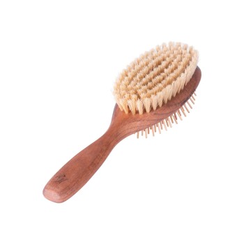 Holz-Haustierpflegebürste mit weichen Borsten und einem Griff, entworfen für eine effektive Pflege von Haustierhaaren.