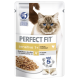 Ein Katzenfutterbeutel mit einer flauschigen Katze mit blauen Augen, beschriftet mit "PERFECT FIT sensitive 1+ mit Huhn," mit einem Teller Futter und Nährwertangaben.