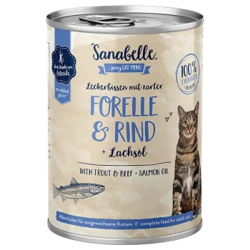 Dose Katzenfutter mit einer getigerten Katze, beschriftet "Sanabelle juicy cat menu", auf Deutsch: "Leckerbissen mit zarter Forelle & Rind + Lachsöl."