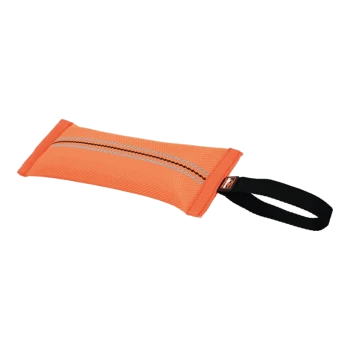 Jouet pour chien orange avec un design en maille et une poignée noire, présentant une bande réfléchissante pour la visibilité.