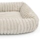 Beiges, rechteckiges Plüsch-Haustierbett mit erhöhten Seiten und gerippter Textur auf weißem Hintergrund.