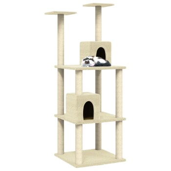 Ein beiger Katzenbaum mit drei Ebenen, mit zwei geschlossenen Fächern und einer oberen Plattform, auf der eine grau-weiße Katze ruht.