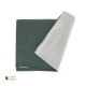 Eine grün-graue Haustierdecke von Doctor Bark, mit einer weichen, plüschigen Seite und einer glatten Außenseite, gekennzeichnet mit einem Green Label-Logo.