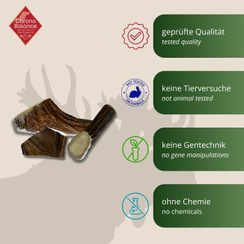 Bild von Haustierleckereien mit drei natürlichen Kauartikeln, die "getestete Qualität," "nicht an Tieren getestet," "keine Gentechnik" und "keine Chemikalien" zeigen.