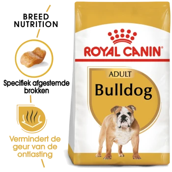 Royal Canin Bulldog Adult hondenvoer zak met een afbeelding van een bulldog, met tekst die de ras-specifieke voeding en verminderde ontlasting geur benadrukt.