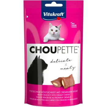 Vitakraft Choupette Katzenleckerlipackung mit einem rosa Design, das "zart & fleischig" angibt, mit Bildern von Leckereien und einer Silhouette einer schwarzen Katze.