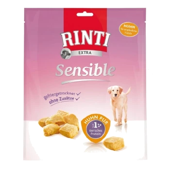 Rinti Extra Sensible Hundesnacks Verpackung mit gefriergetrocknetem Huhn, einem Welpenbild und den Texten 'Huhn pur' und '1a tierisches Protein'.