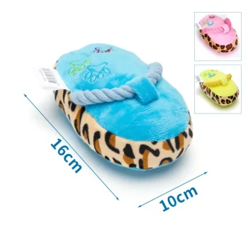 Blaues Plüsch-Haustierschuhspielzeug mit Leopardenmuster an den Seiten, Seildetail und gestickten Pfotenabdrücken, 16 cm mal 10 cm.