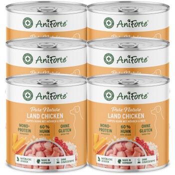 Sechs Dosen AniForte Pure Nature Land Chicken Haustierfutter, mit einem Etikett, das "60% Huhn," "mono-Protein," und "glutenfrei" Ansprüche zeigt.