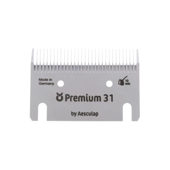 Premium 31 Pflegeklinge von Aesculap, hergestellt in Deutschland, mit feinen Zähnen und Ölanweisungen zur Wartung.