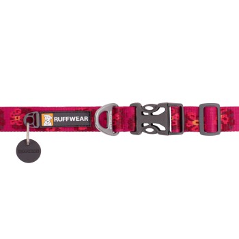 Ein lebhaft pinkes Hundehalsband mit floralem Muster, mit einer schwarzen Schnalle und einem Anhänger, der das "RUFFWEAR"-Logo zeigt.
