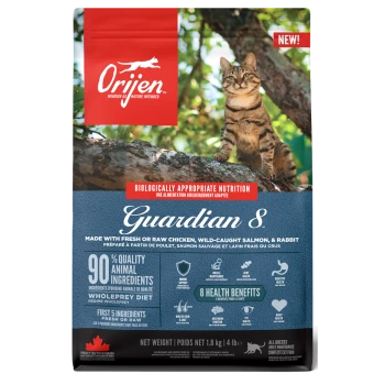 Orijen Guardian 8 Hundefutterbeutel mit einer Katze auf einem Baumast, der "90% hochwertige tierische Zutaten" und "8 Gesundheitsvorteile" hervorhebt.
