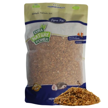 Lyra Pet Nature Power Kleintierfutterbeutel mit Samen und getrockneten Insekten, mit Bildern von Hamster, Igel und Vogel.