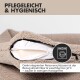 Nahaufnahme eines Haustierbettes mit einem Reißverschlussbezug, mit dem Text "Pflegeleicht & hygienisch" und Anweisungen zum Maschinenwaschen bei 30°C.
