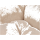 Nahaufnahme eines weichen, plüschigen Haustierbettes in hellbeige, das seine gemütliche, flauschige Textur zeigt.
