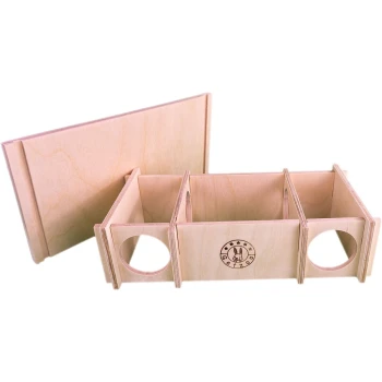 Holzspielzeug-Aufbewahrungsbox für Haustiere mit drei Fächern und runden Öffnungen, mit einem "GetZoo"-Logo mit einem Hasendesign.